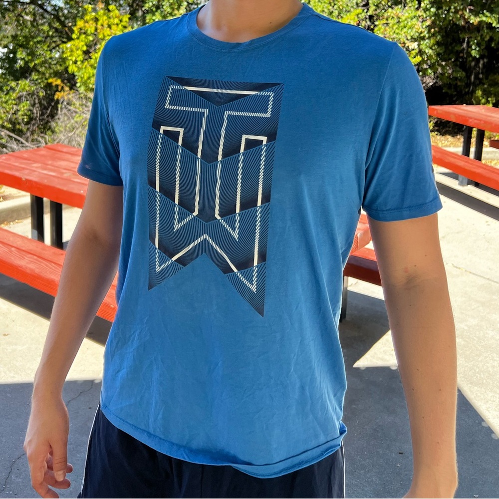 NIKE TIGER WOOD COLLECTION MEN GOLF TO SHIRT TW BLUE DRI FIT ATHLETE WORKOUT GUY